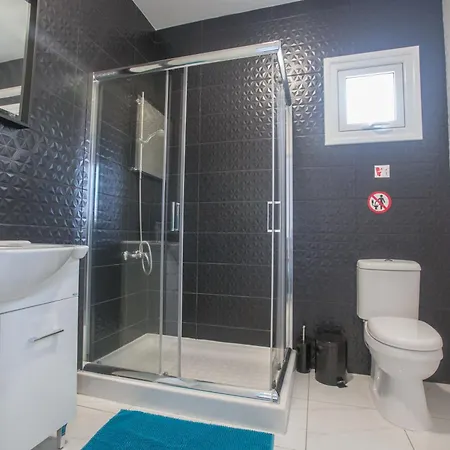 Hébergement de vacances 3 Schlafzimmer In Zentrum Mit Pool